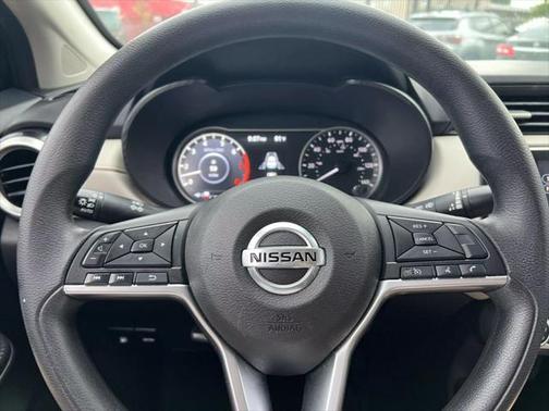 2021 Nissan Versa 1.6 SV
