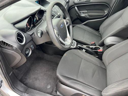 2017 Ford Fiesta SE