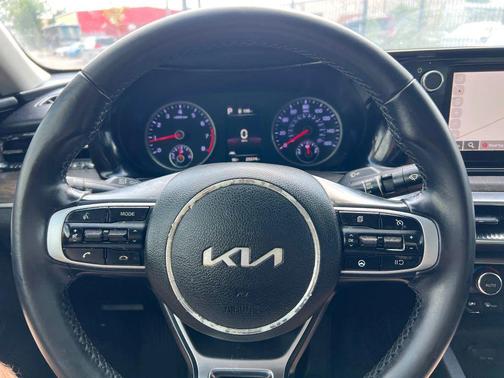 2023 Kia K5 EX