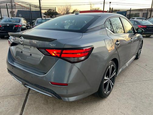2021 Nissan Sentra SR