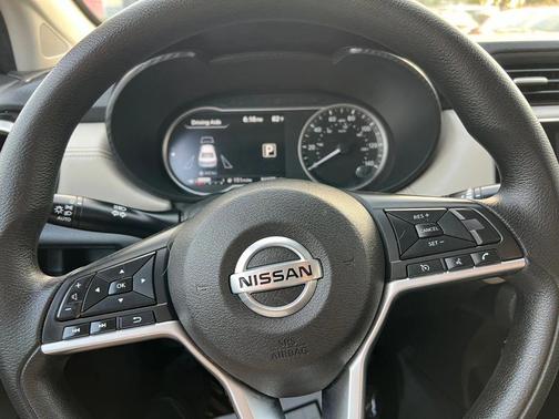 2020 Nissan Versa 1.6 SV