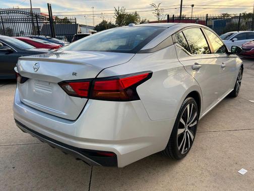 2019 Nissan Altima 2.5 SR