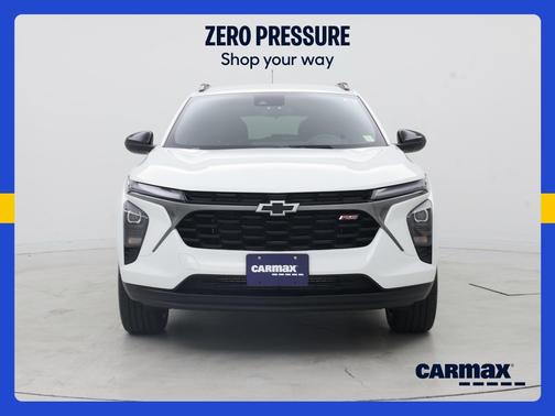 White 2025 Chevrolet Trax 2RS