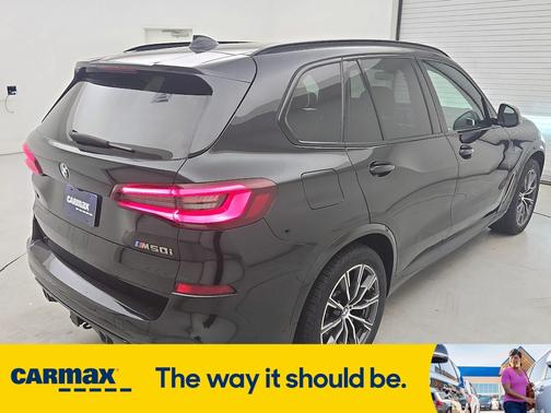 2022 BMW X5 M50i