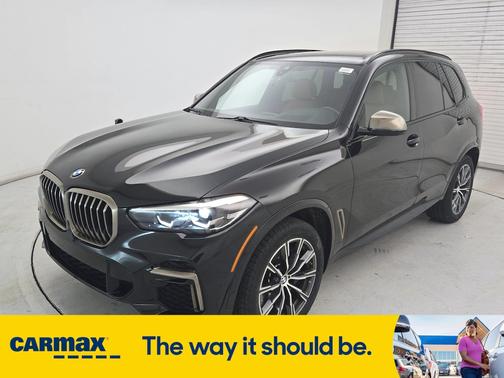 2022 BMW X5 M50i