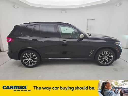 2022 BMW X5 M50i