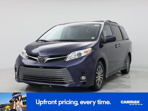 2020 Toyota Sienna XLE