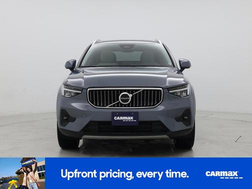 2023 Volvo XC40 B5 Plus Bright Theme