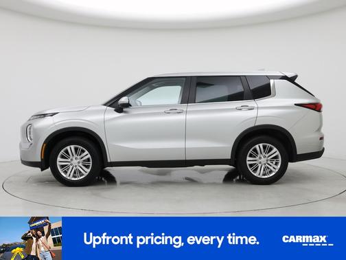 2023 Mitsubishi Outlander ES