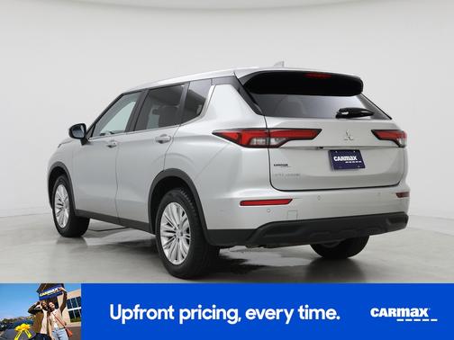 2023 Mitsubishi Outlander ES