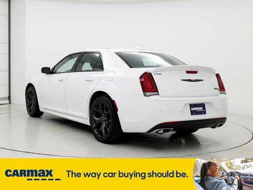 2022 Chrysler 300 S