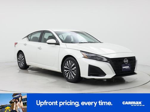 2023 Nissan Altima SV