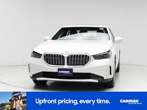 White 2025 BMW 530 I xDrive