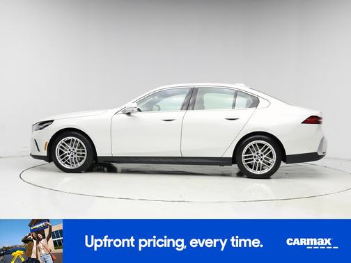 White 2025 BMW 530 I xDrive