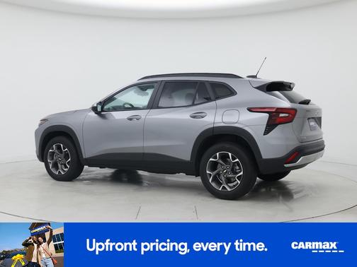 Gray 2025 Chevrolet Trax LT