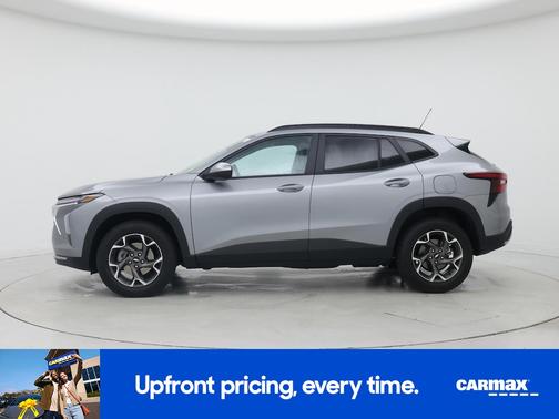 Gray 2025 Chevrolet Trax LT