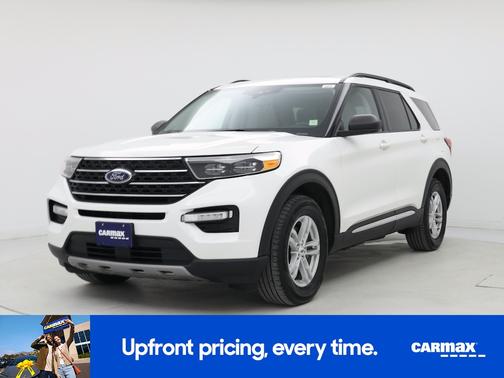 White 2022 Ford Explorer XLT