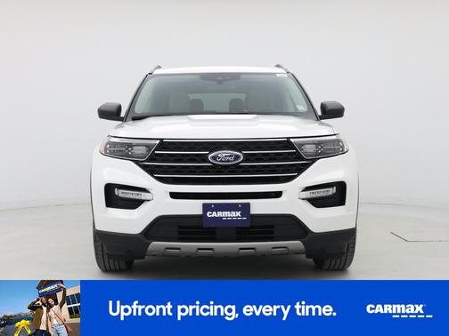 White 2022 Ford Explorer XLT