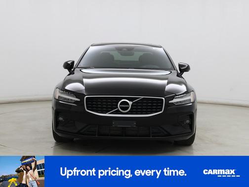 2019 Volvo S60 T6 R-Design