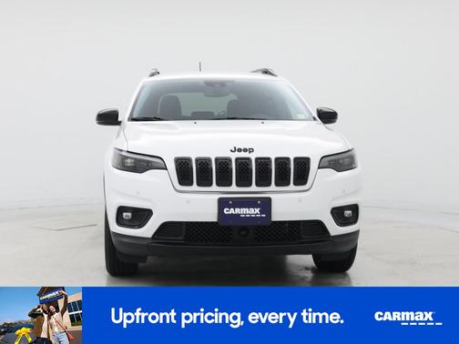 White 2023 Jeep Cherokee Altitude Lux