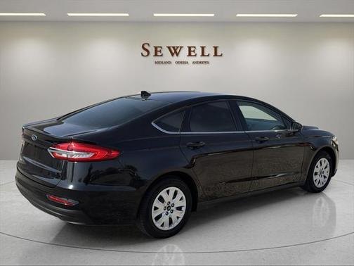 2020 Ford Fusion S