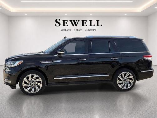 INFINITE BLACK 2023 Lincoln Navigator RESERVE