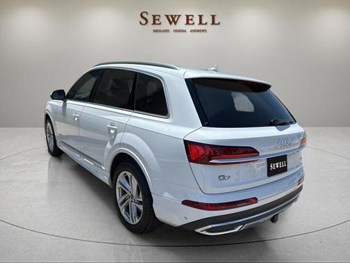 2021 Audi Q7 55 Prestige