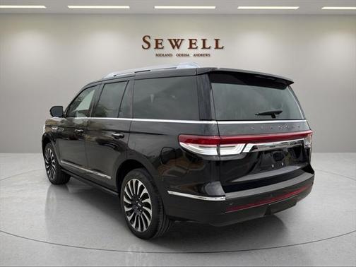 2023 Lincoln Navigator Black Label
