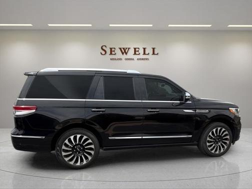 2023 Lincoln Navigator Black Label
