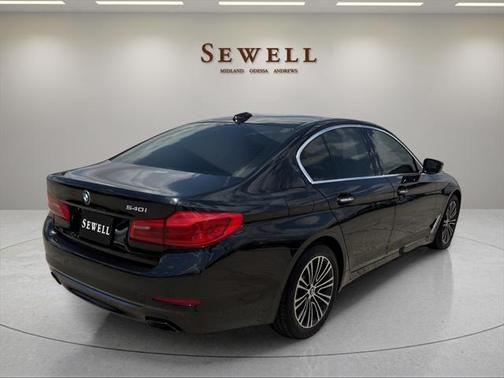 2018 BMW 540 540i
