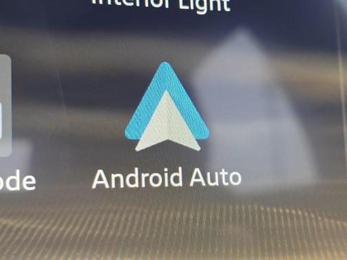 2026 Nissan Leaf PLAT+