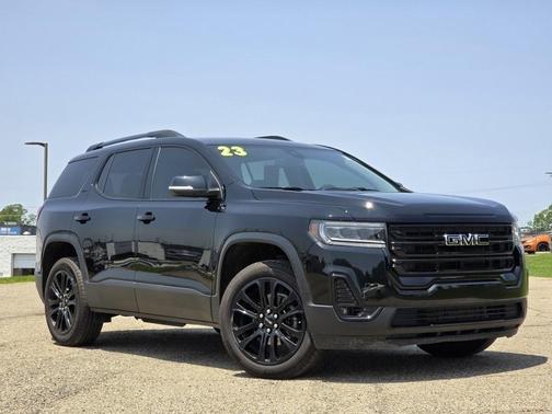 2023 GMC Acadia SLT