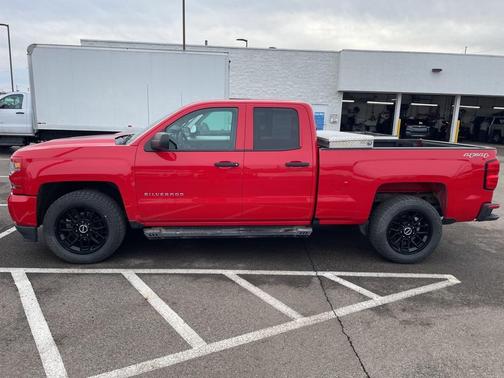 2017 Chevrolet Silverado 1500 Custom