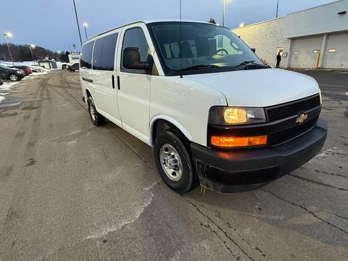 2023 Chevrolet Express 3500 LS
