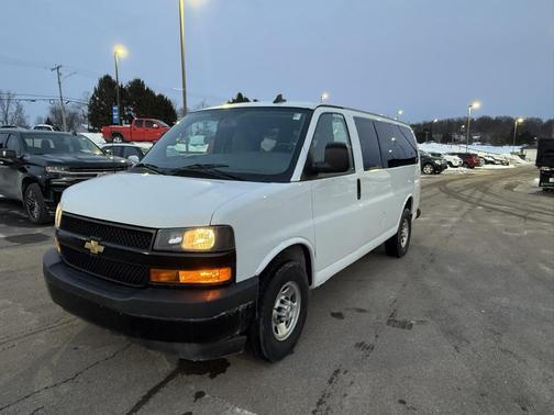 2023 Chevrolet Express 3500 LS