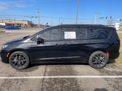 2022 Chrysler Pacifica Limited
