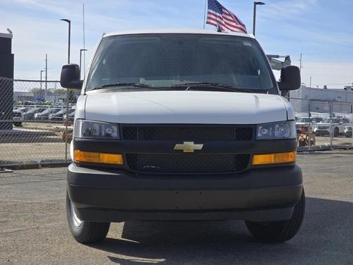 2025 Chevrolet Express 2500 Work Van