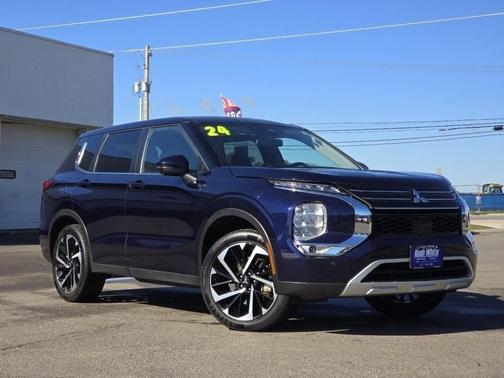 2024 Mitsubishi Outlander SE