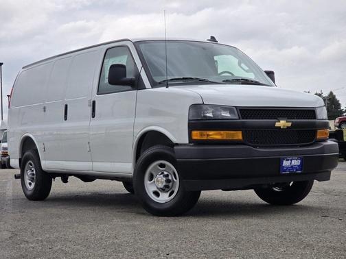 2025 Chevrolet Express 2500 Work Van