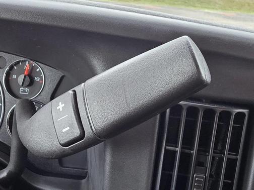 2025 Chevrolet Express 2500 Work Van