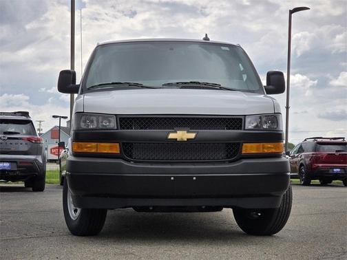 2025 Chevrolet Express 2500 Work Van