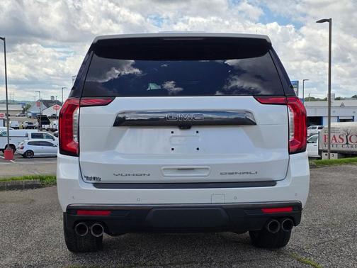 2023 GMC Yukon XL Denali Ultimate