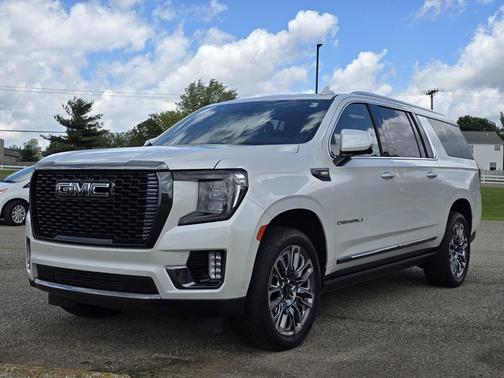 2023 GMC Yukon XL Denali Ultimate