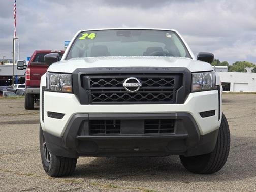 2024 Nissan Frontier S