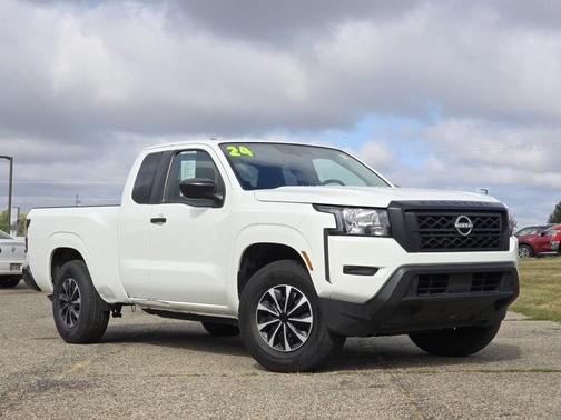 2024 Nissan Frontier S