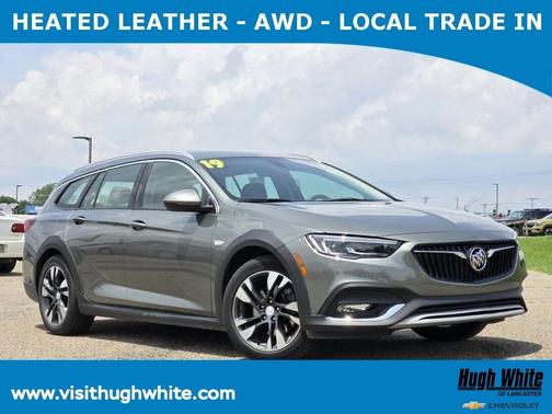2019 Buick Regal TourX Essence