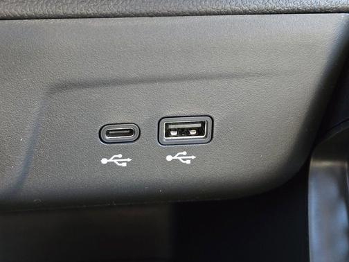 Mosaic Black Metallic 2026 Chevrolet Trailblazer LS