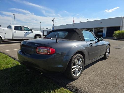 2015 Mazda MX-5 Miata Sport