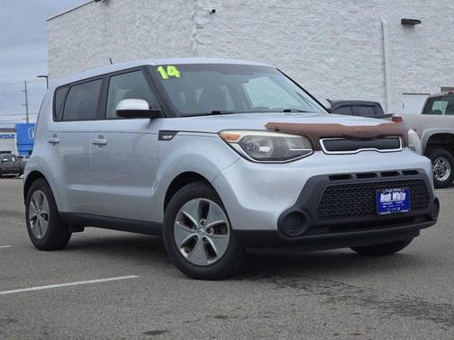 Bright Silver 2014 Kia Soul Base