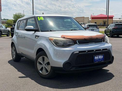 Bright Silver 2014 Kia Soul Base